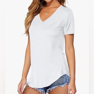 Women's White V-Neck Top (USED)
